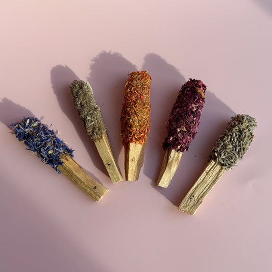 BLOOMING PALO SANTO