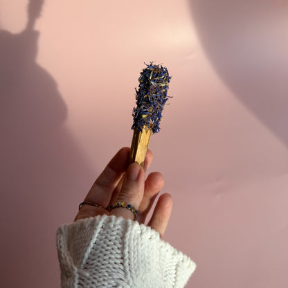 BLOOMING PALO SANTO